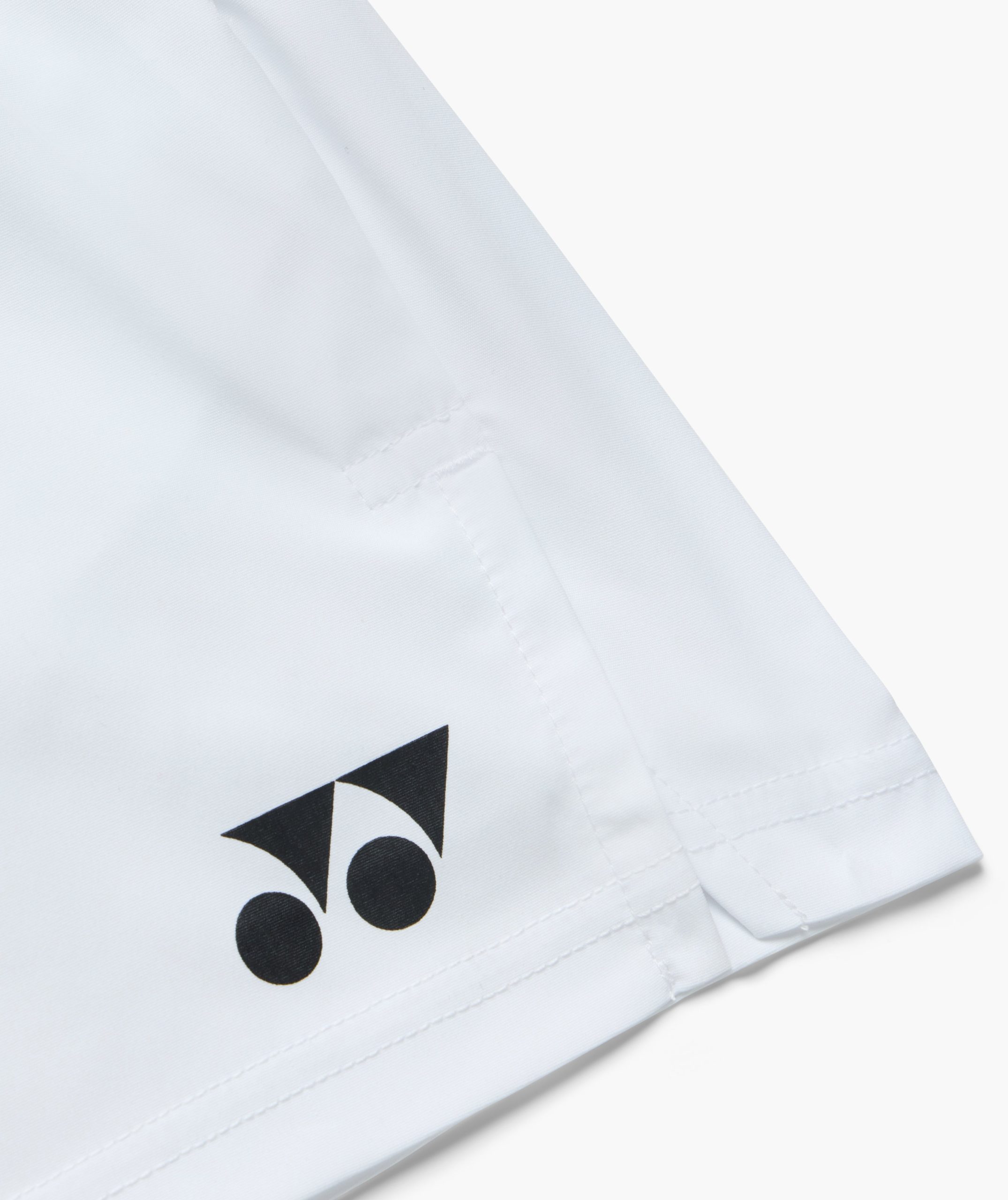 YONEX JUNIOR ESSENTIAL SHORTS - Image 2