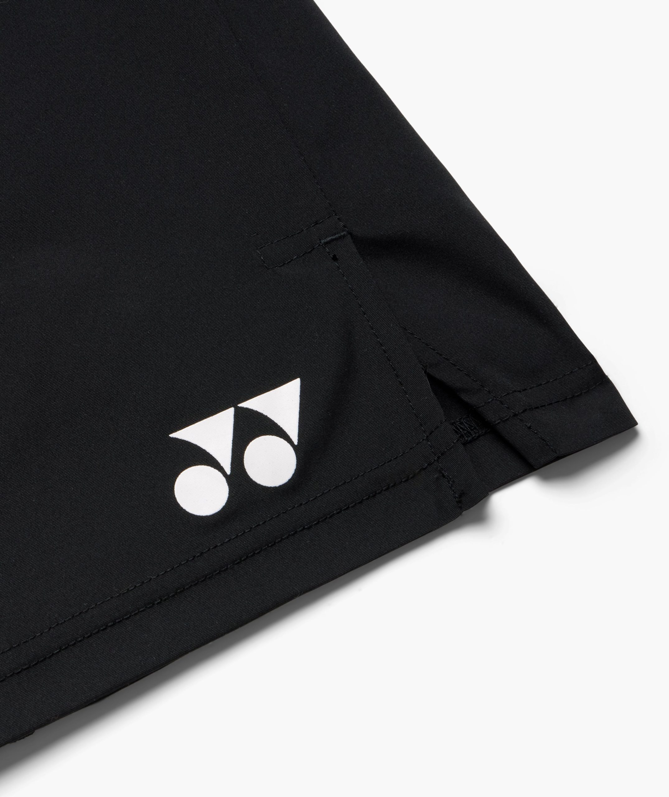 YONEX ESSENTIAL SHORTS - Image 3